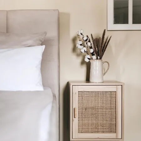 Apartment Idyllisch Zentral - Grosses Mit Historischem Flair Und Bergpanorama *