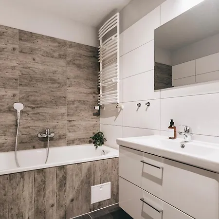 Idyllisch Zentral - Grosses Mit Historischem Flair Und Bergpanorama